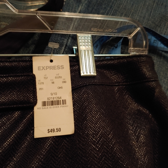 Pants - Picture 6 of 9